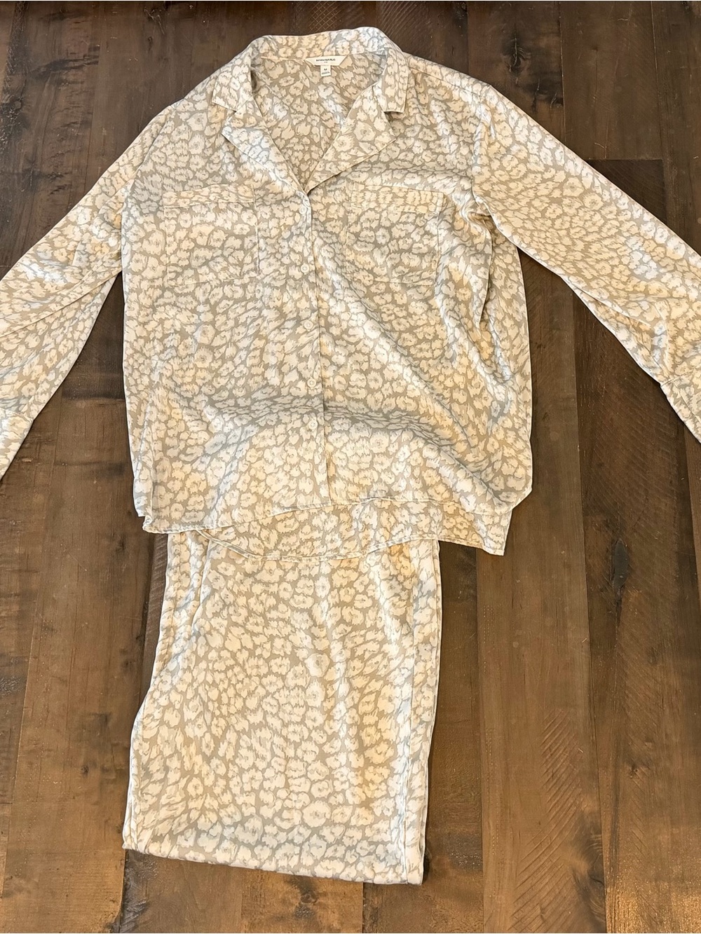 Banana Republic Beige and White Leopard Print Pajama Set